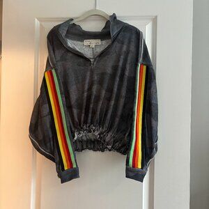 Vintage Havana Cropped Sweatshirt with Colorful Striped Sleeves